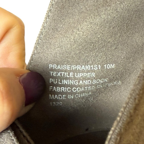 Steve Madden Gray Perforated Block Heel Peep Toe Ankle Booties Women’s 10M - Picture 8 of 10